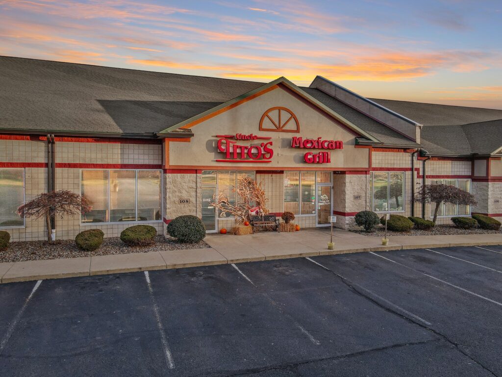 471309323 1169469518304469 4882125349314640460 n Plumbum Marketing | Marketing Video for Akron Stow and Hudson outside of uncle tito's mexican grill in springfield township